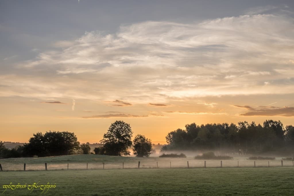 Légère brume dans la vallée