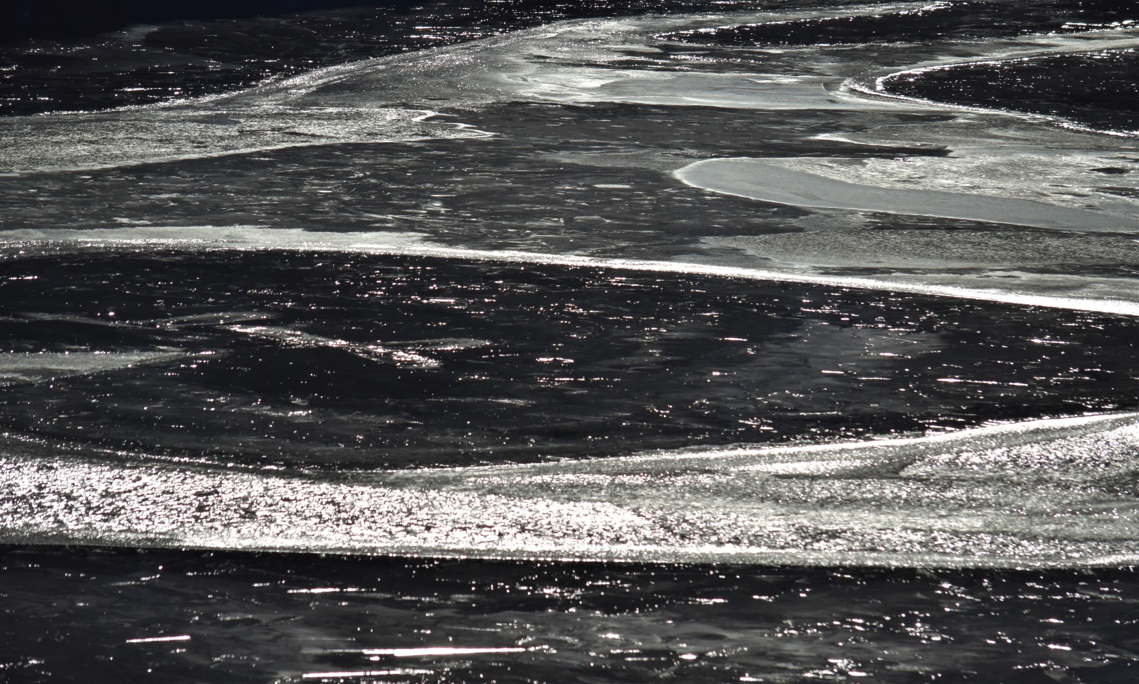 Pellicules de glace