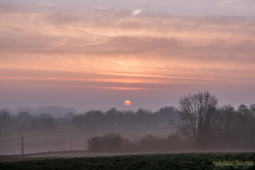 Lever brumeux