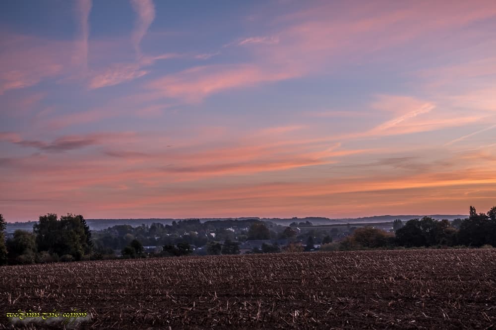Faiblement brumeux sous le rose