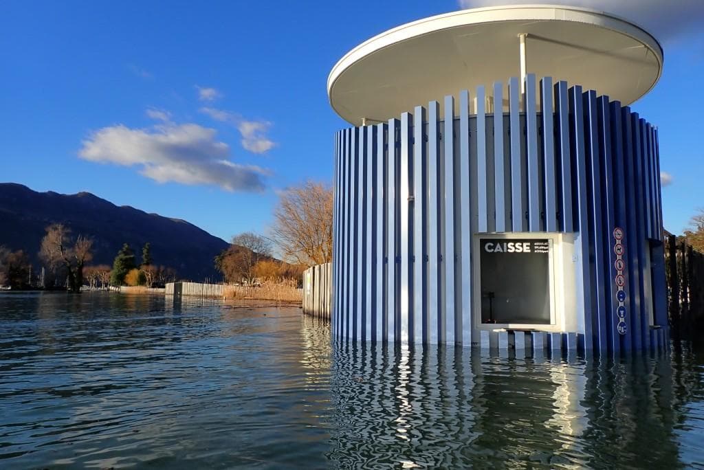 lac du Bourget, plage municipale d'Aix les Bains
