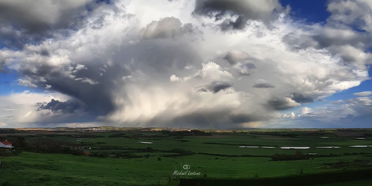 Ciel de traine sur la Côte d'Opale - Photo par Mickaël Lootens