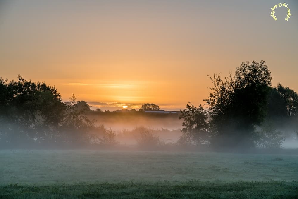 Lever brumeux