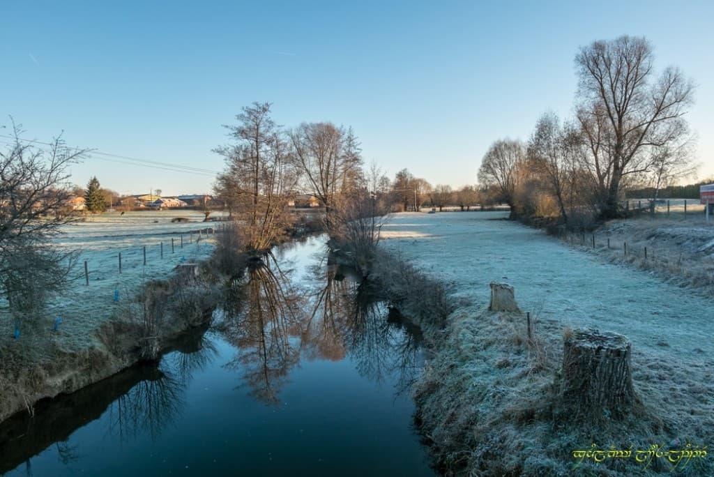 Près de la Rivière (Majeure)